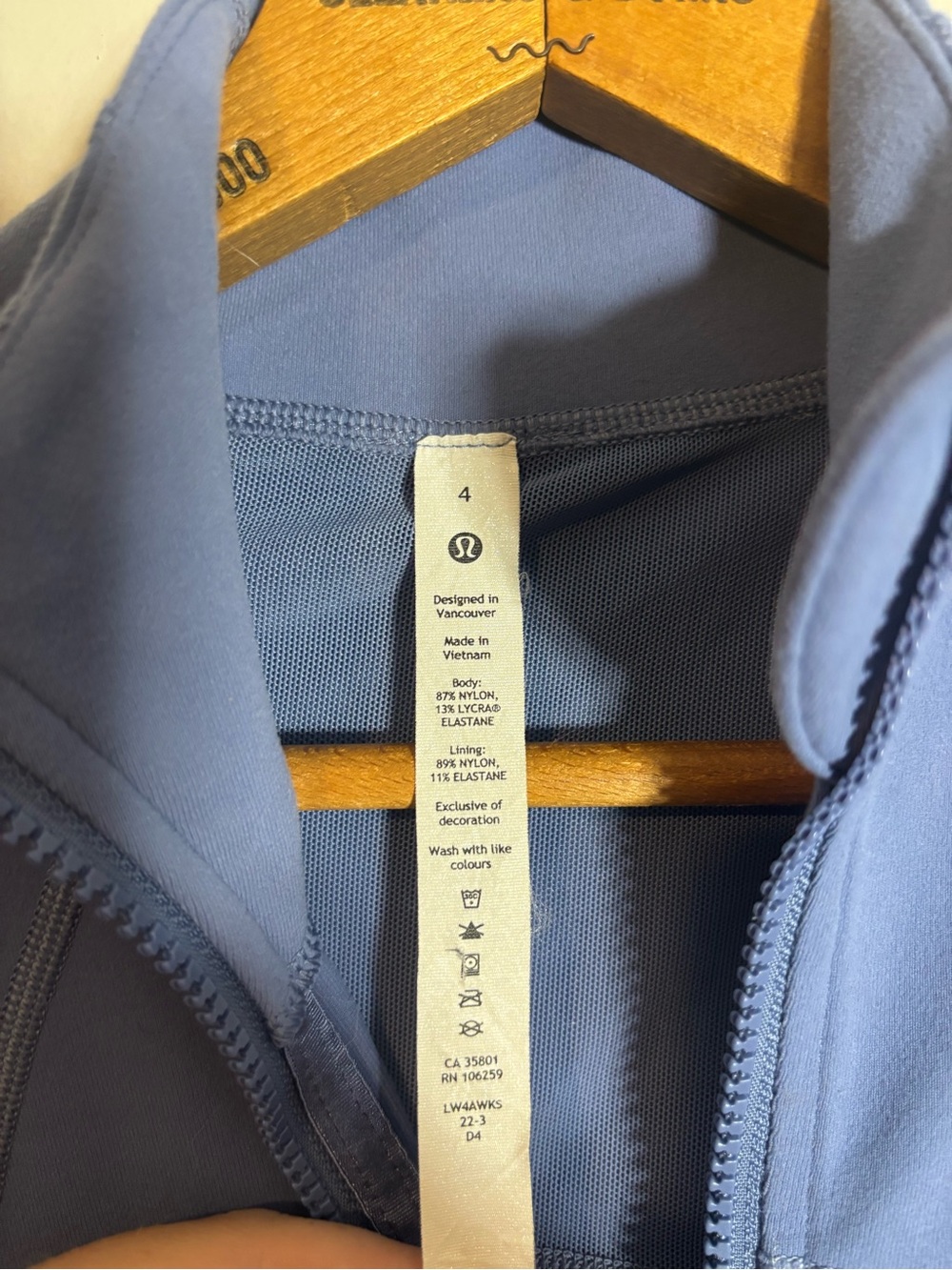 Lululemon Define Jacket Full Zip Size 4 Blue - Picture 3 of 4